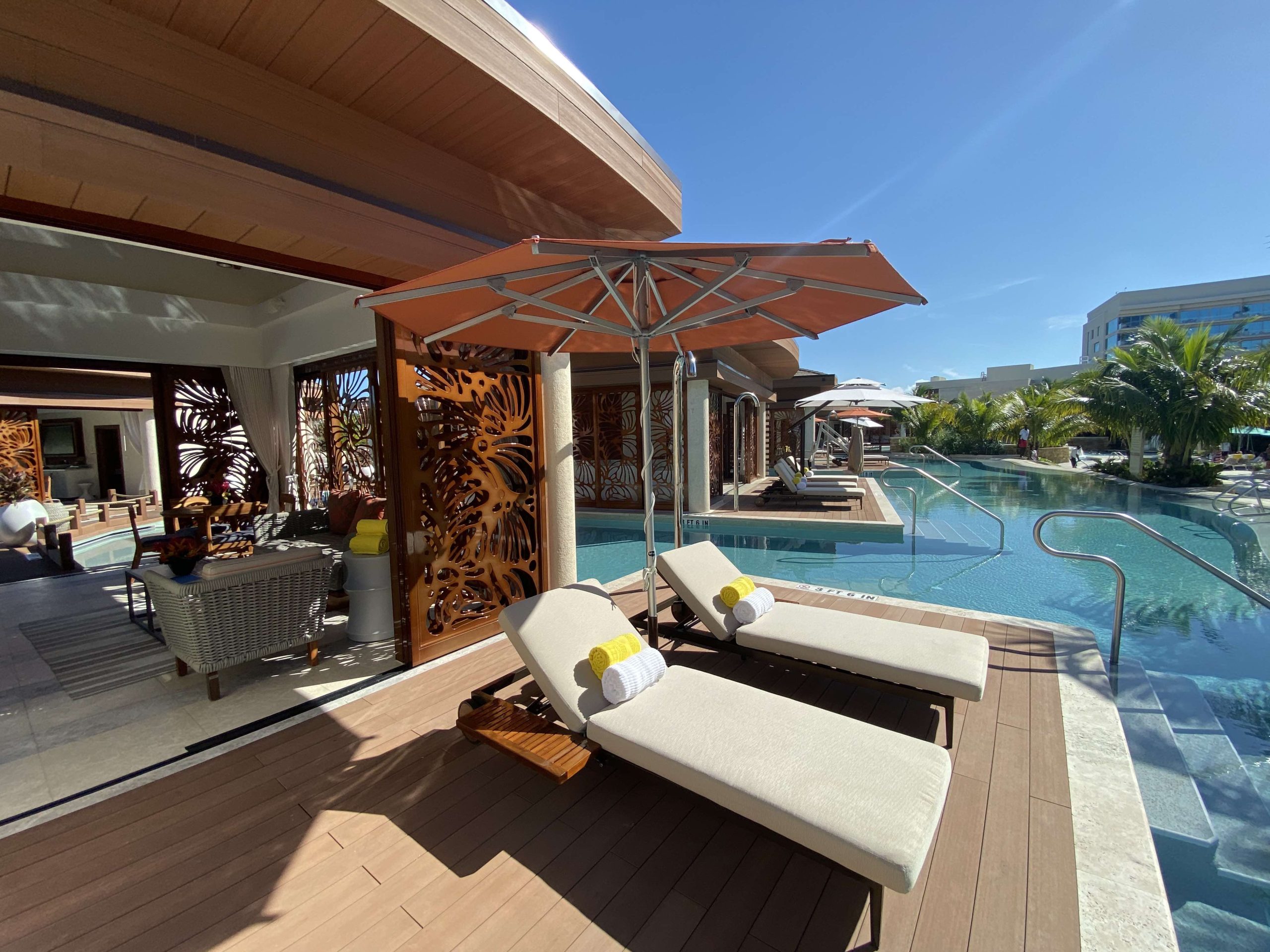 Hotel Pool Umbrellas / Hotel Poolside Furniture / Luxury Hotel Linens